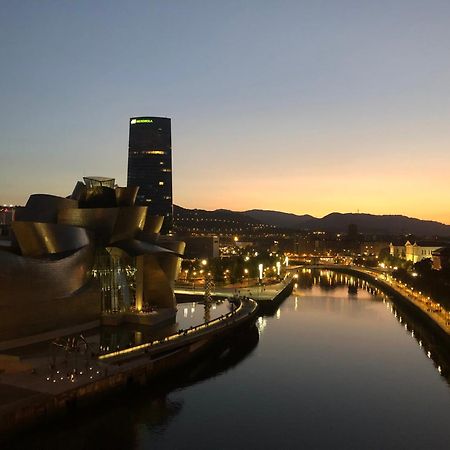 110 M2 Central Apartment In Abando Close To Guggenheim With Parking Bilbao Exterior foto
