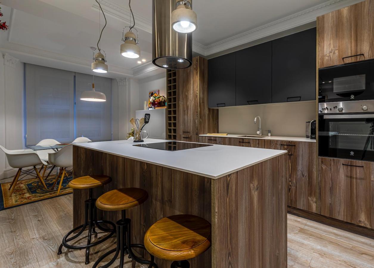 110 M2 Central Apartment In Abando Close To Guggenheim With Parking Bilbao Exterior foto